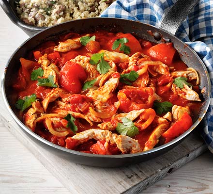 Lean Chicken with Tomato and Mushroom Sauce, Quinoa and Green Beans