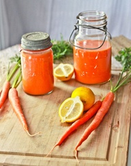Cleansing Fresh Carrot, Pineapple, Lemon and Fresh Ginger Juice with Nuts